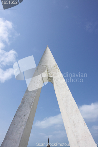 Image of ETRETAT, NORMANDY, monument for Nungesser and Coli 
