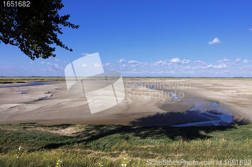 Image of seascape and beach at low tide on the coast of opal in France