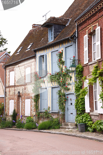 Image of old houses in the village of Gerberoy in France