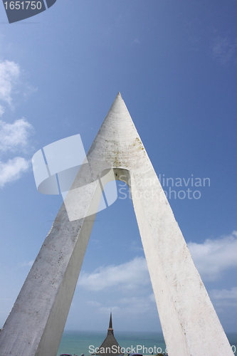 Image of ETRETAT, NORMANDY, monument for Nungesser and Coli 