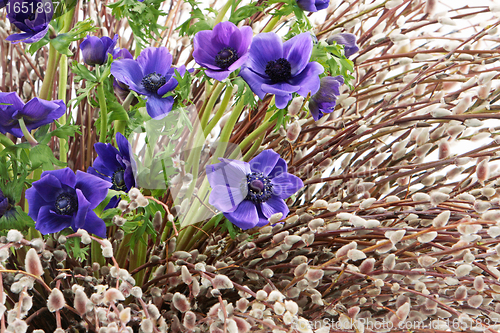 Image of bouquet of spring flowers