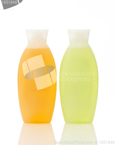 Image of two plastic bottles 