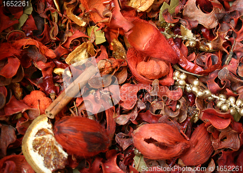 Image of pot pourri