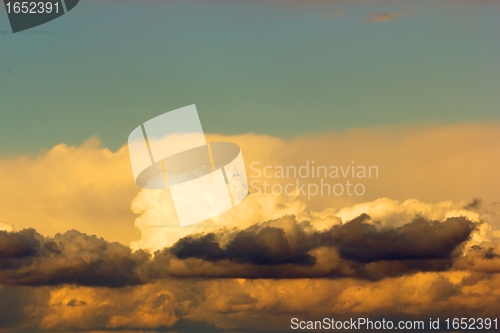 Image of storm clouds