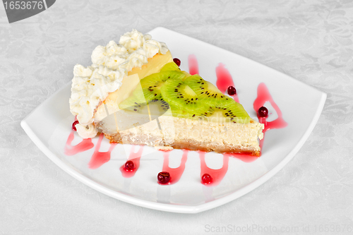 Image of kiwi cake