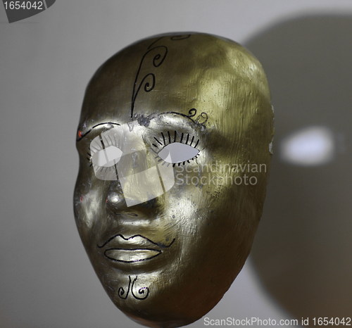 Image of Gold mask