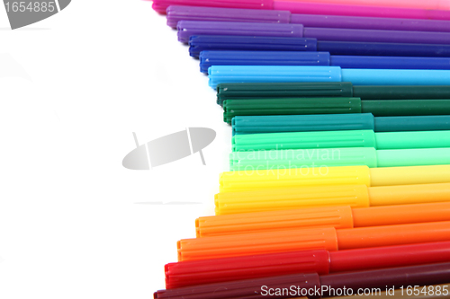 Image of color felt tip pens