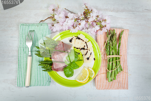 Image of Asparagus with speck