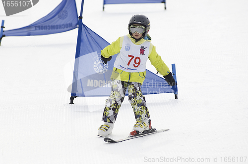 Image of Two legs, one ski