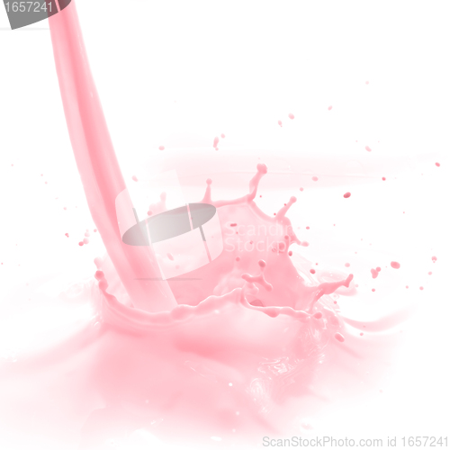 Image of strawberry milk splash