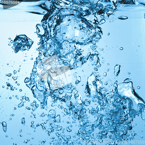 Image of bubbles in water