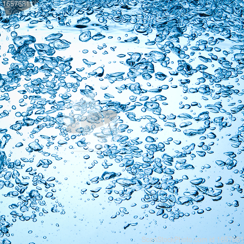 Image of bubbles in water