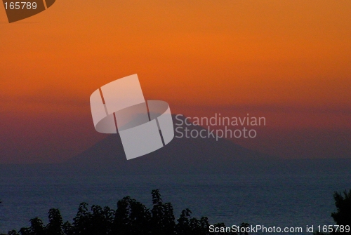 Image of vulcano's sunset