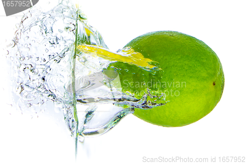 Image of lime splashing