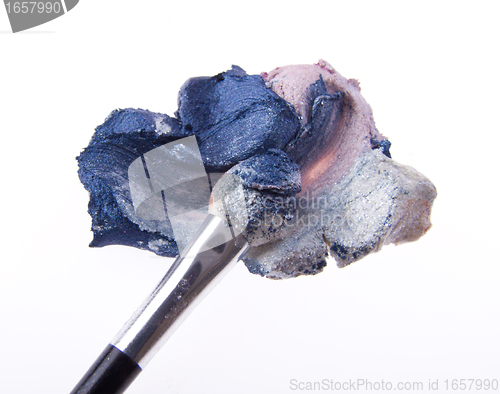 Image of cream eyeshadow