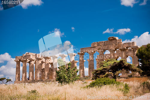 Image of Greek temple in Selinunte