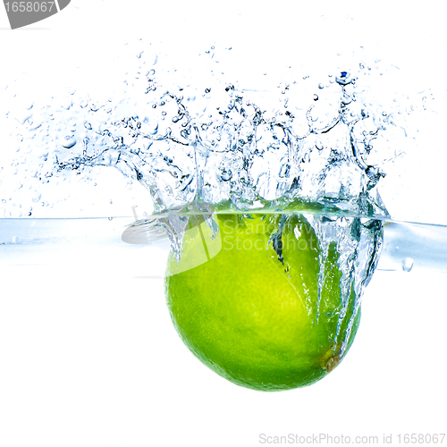 Image of lime splashing