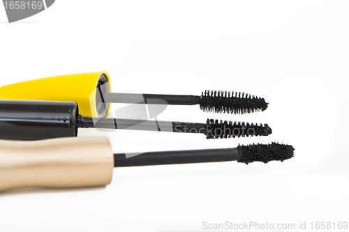 Image of mascara brushes