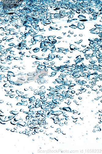 Image of bubbles in water