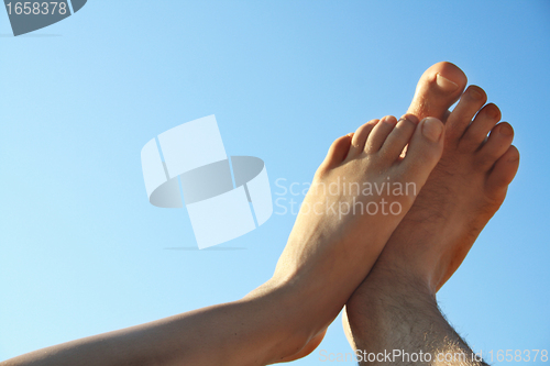 Image of feet bask in the holiday