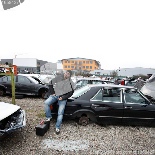 Image of car recycling