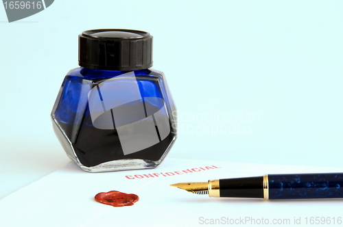 Image of Fountain pen and ink 