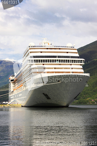 Image of cruise ship in the port of Flaam, Aurlandsfjord Sognefjord