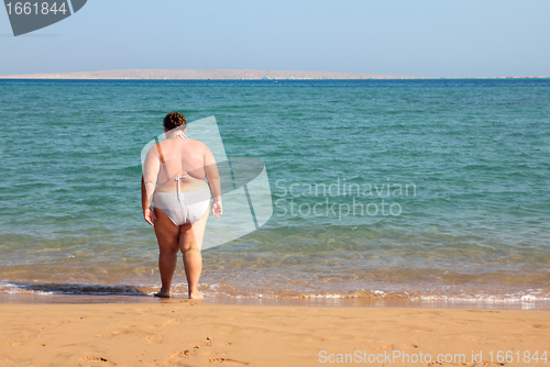 Image of overweight woman bath