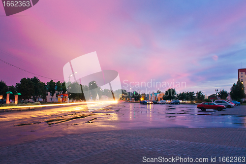 Image of night traffic light 