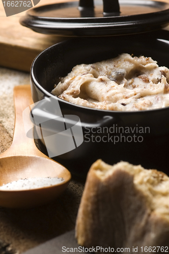 Image of Lard with cracklings 