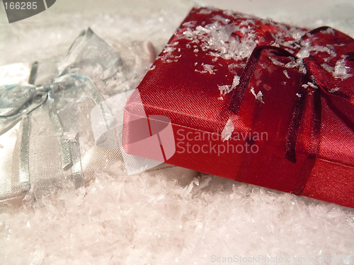 Image of Gifts on Snow 2