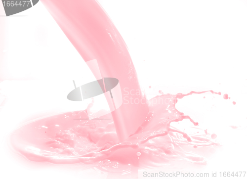 Image of strawberry milk splash