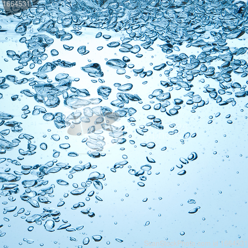 Image of bubbles in water