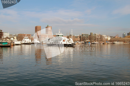 Image of Ferry leaving the dock