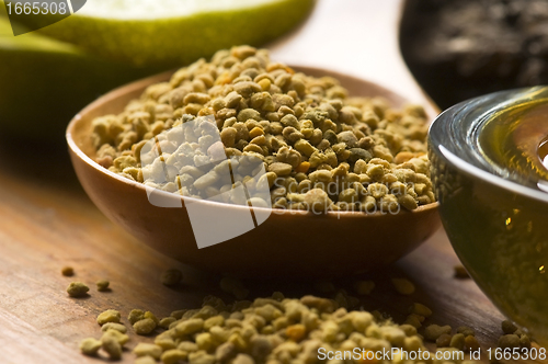 Image of Fresh honey and bee pollen