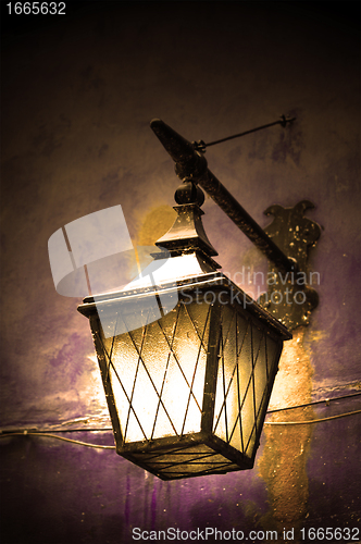 Image of Street lamp shining