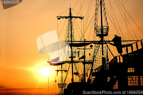 Image of Pirate ship