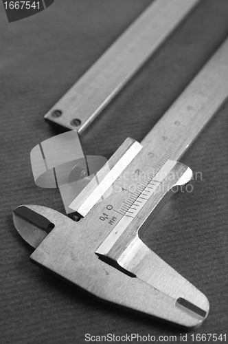 Image of a duel scale vernier measuring calipers