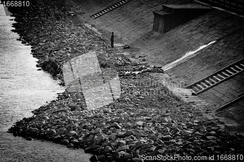 Image of Abandoned shore