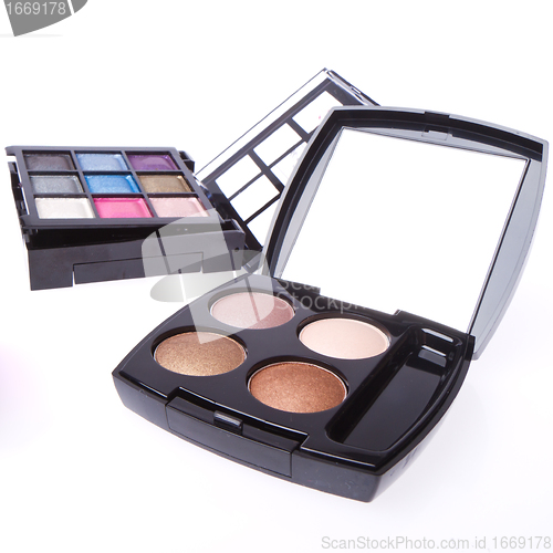 Image of compact eyeshadows