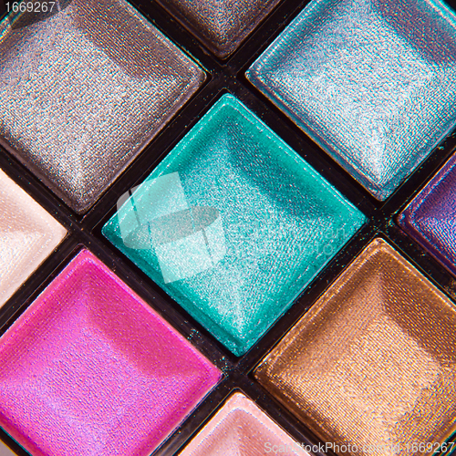 Image of colorful eyeshadows