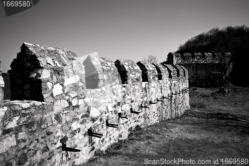 Image of castle ruins of Cornstejn