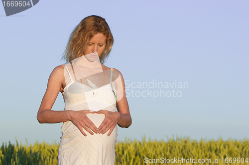 Image of pregnant woman