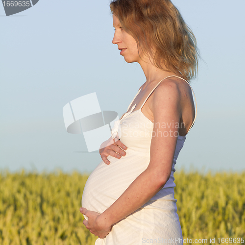 Image of pregnant woman