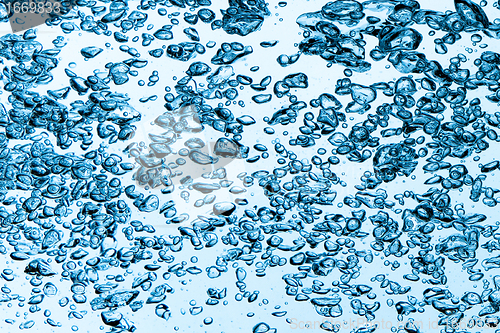 Image of bubbles in water