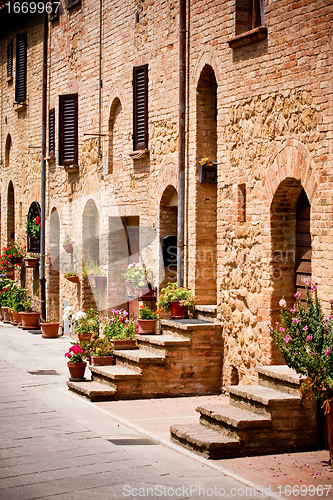 Image of Tuscan historic architecture