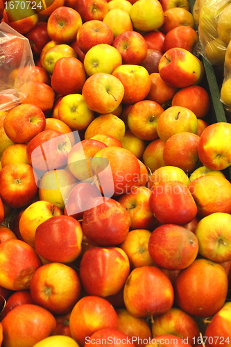 Image of Apple display, étalage de pommes