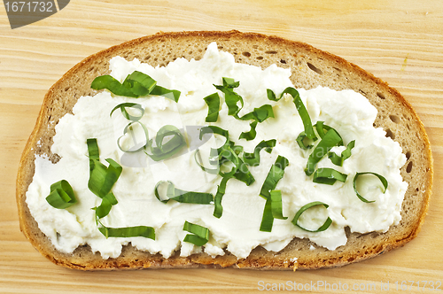 Image of bread with wild garlic and gourd