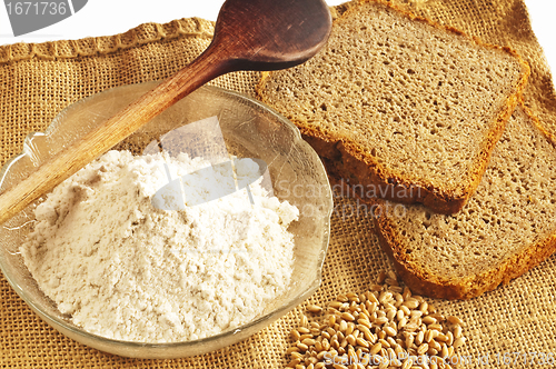 Image of whole grain bread with flour