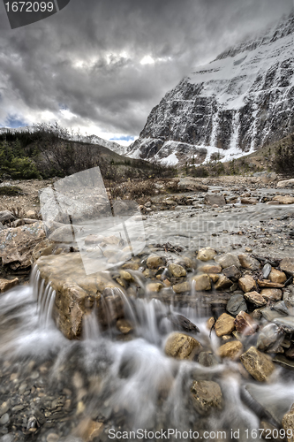 Image of mount edith cavell